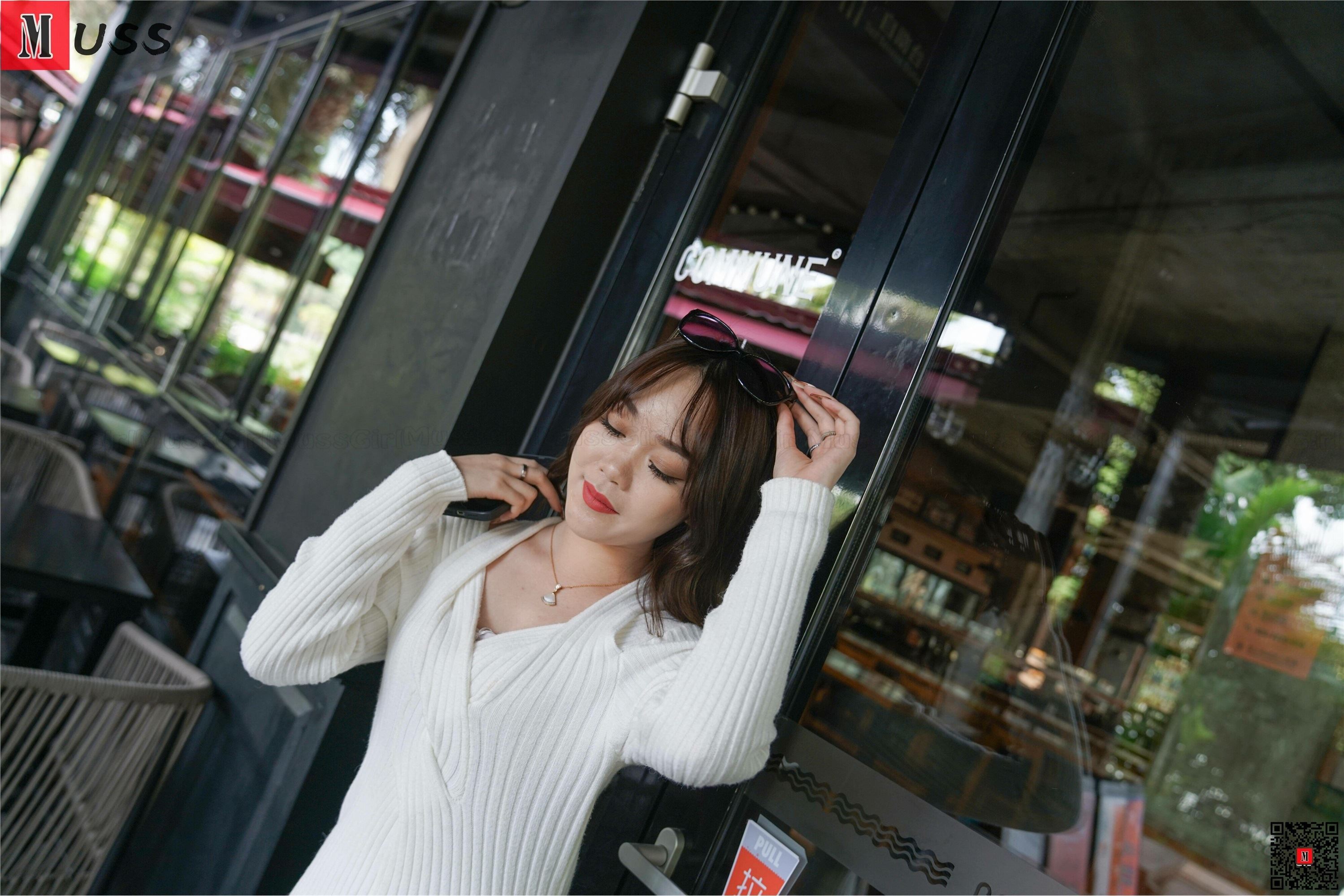 MussGirl慕丝女郎  NO.202 白色连衣裙高跟